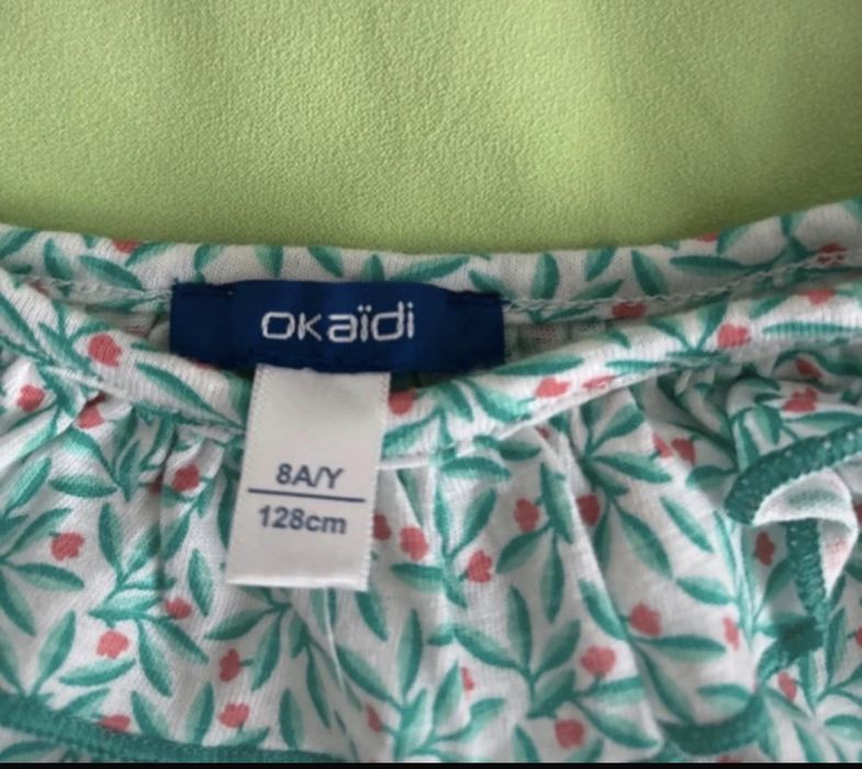 Top fetite nou cu eticheta