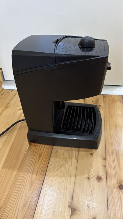 Кафемашина DeLonghi EC151.B