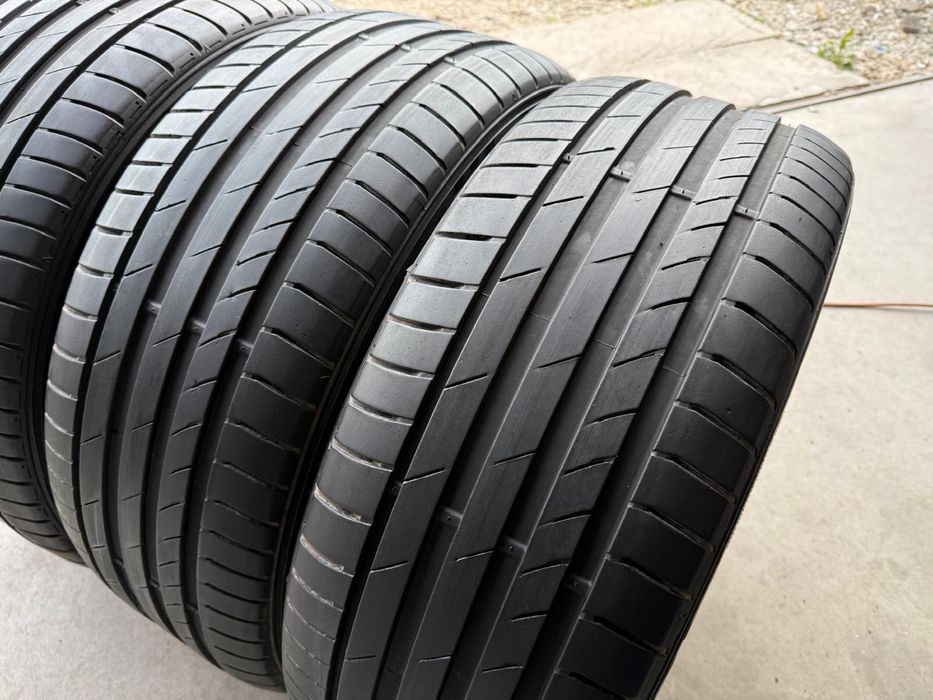 Anvelope vara 245.40.ZR20’ Kumho