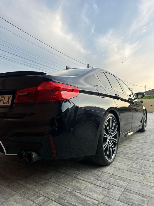 BMW Seria 5 BMW 540i xD  Piano Black  340 CP  Pachet M | Prima Inmatriculare 2018