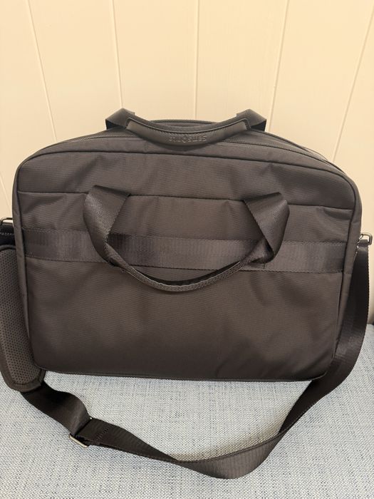 Samsonite EVOSIGHT Briefcase 15.6 чанта за път/лаптоп нова