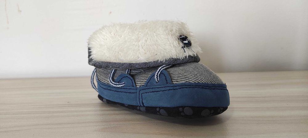 Топли бебешки буйки/обувки