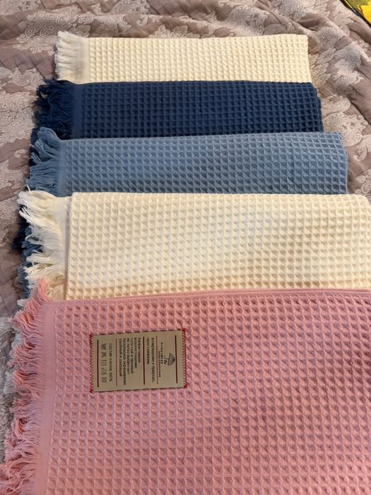 Продам постельное белье, банные полотенцк