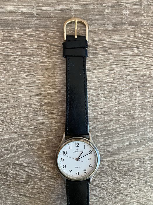 JUNGHANS quartz (Germany)- Качествен ръчен часовник с дата