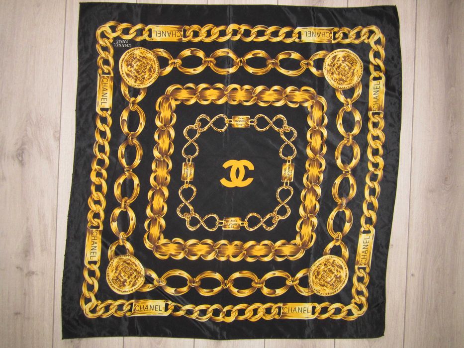 100 % оригинален черен дамски копринен шал на CHANEL / Шанел от Италия