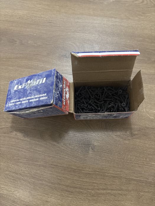 Продам саморезы