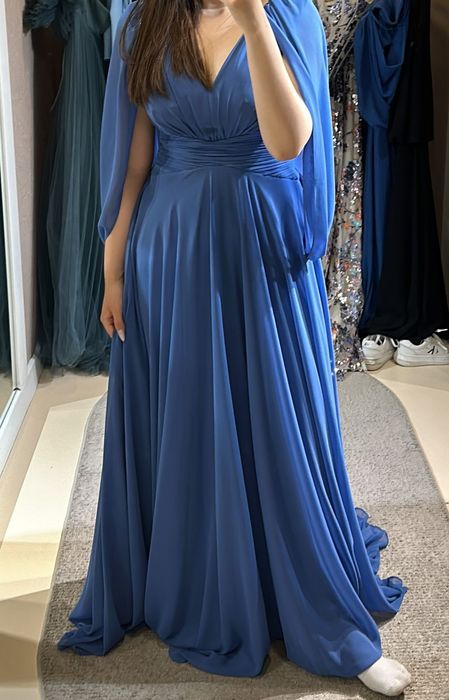 Платье вечернее.