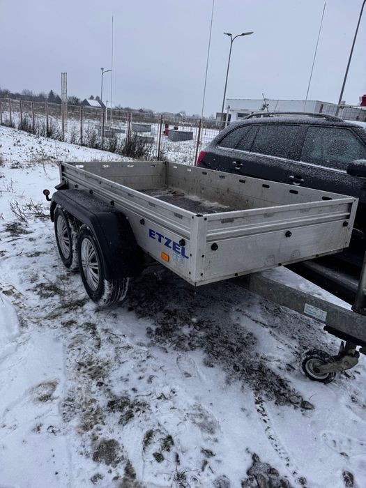 2 axe se conduce cu categoria B.E