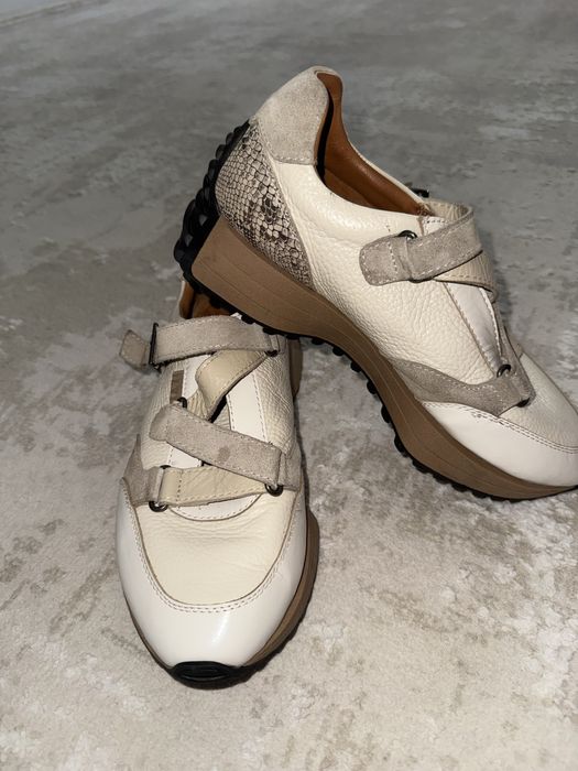 Кроссовка натуральная кожа