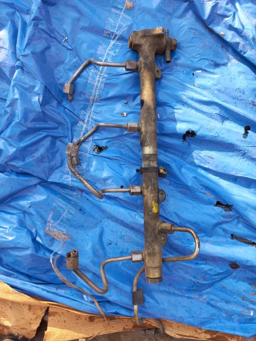 Продам поршень на CDI 611 двигатель