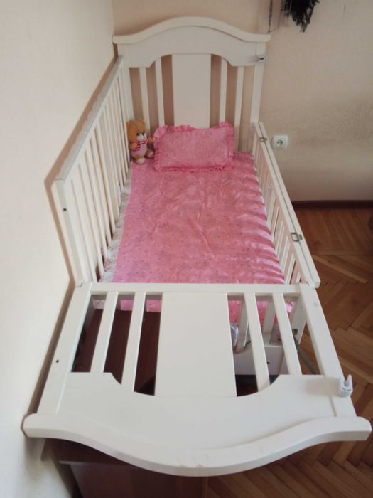 Кроватка с люлькой