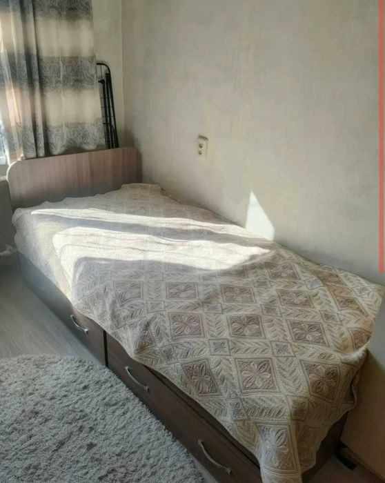 Продам кровати (матрасы в подарок)