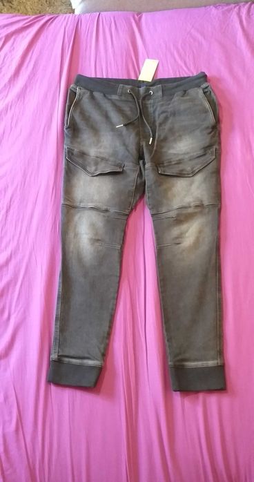 Blugi noi barbati H&M