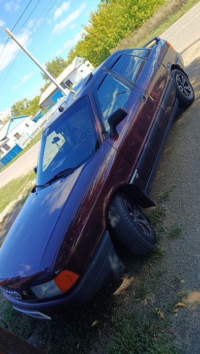 Продам Ауди 80 б3.