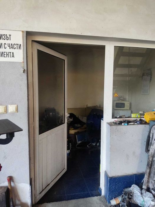 сервиз отдава под наем помещение