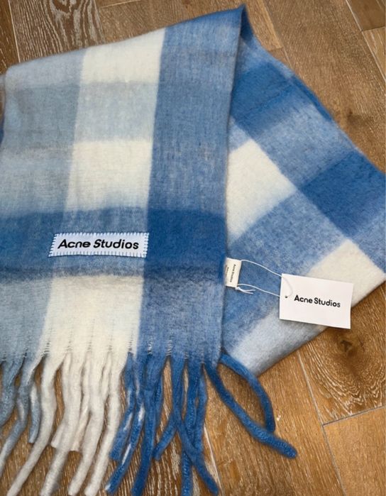 Fular acne studios