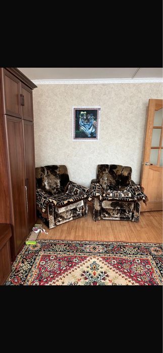 Отдам даром два кресла