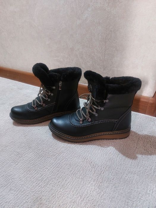 Женская обувь зимняя.