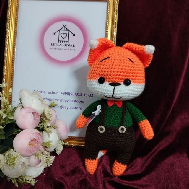 Qo'lda to'qilgan yumshoq o'yinchoq "Tulki"