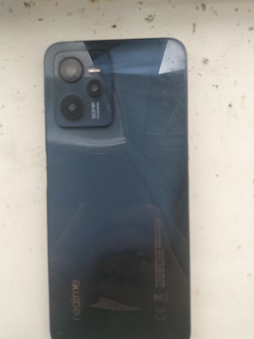 Сотовый телефон realme s35