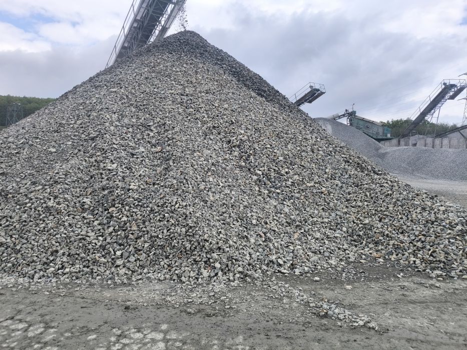 Transport agregate 7.5 t- Nisip, Pietriș ,Piatra spartă și Debarasari (factură)