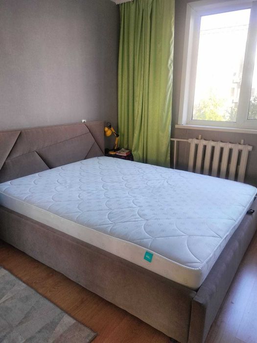 Двухспальный кровать