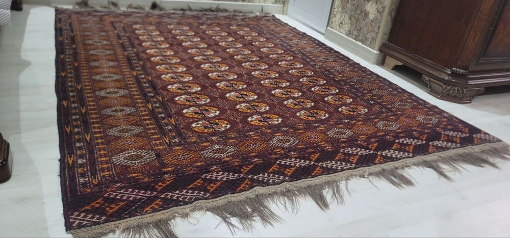 Antikvar gilam 150 yillik