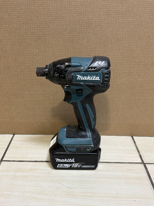MDM vinde: Masina de insurubat Makita DTD129+Acumulator Makita 6.0Ah.