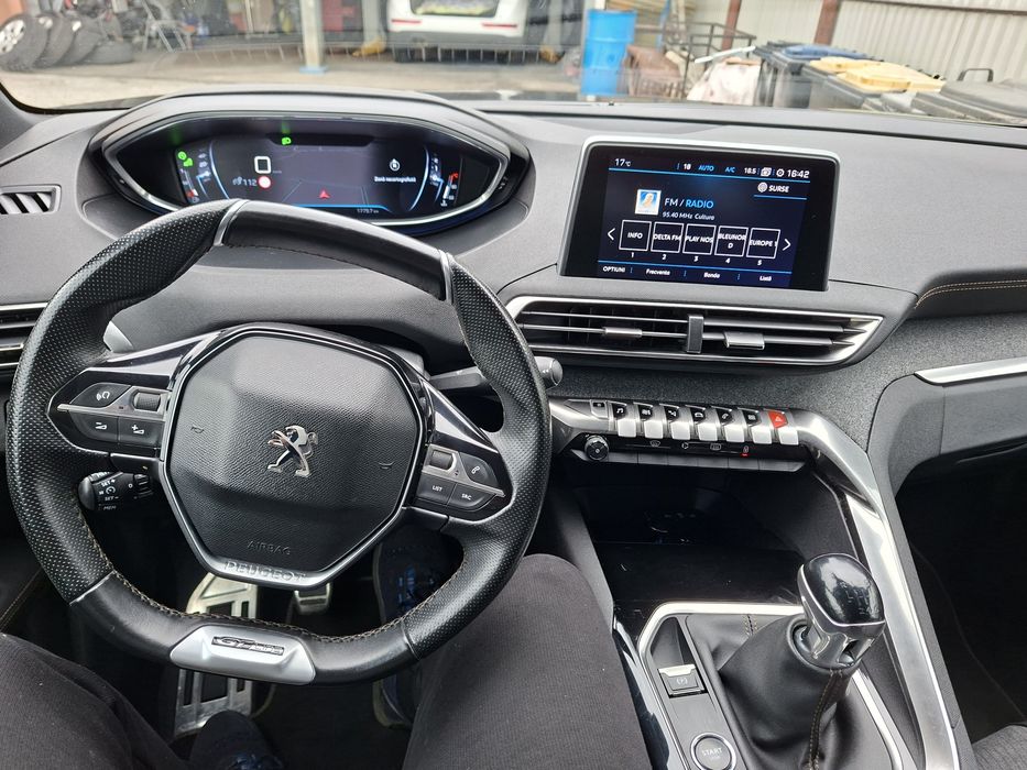 De Vânzare Peugeot 3008GT Line 1.2benzina