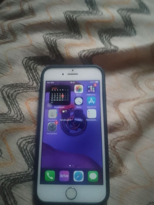 Айфон 7 сотилади адмен хам бор велосапитга 26  телефон янги