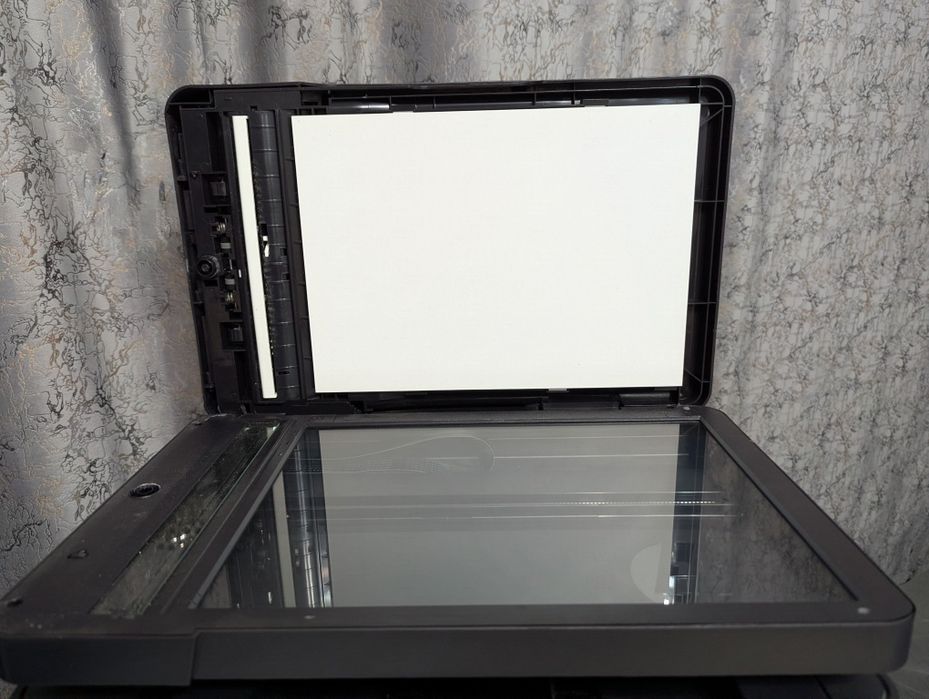 МФУ HP Laser Jet Pro 4 в 1