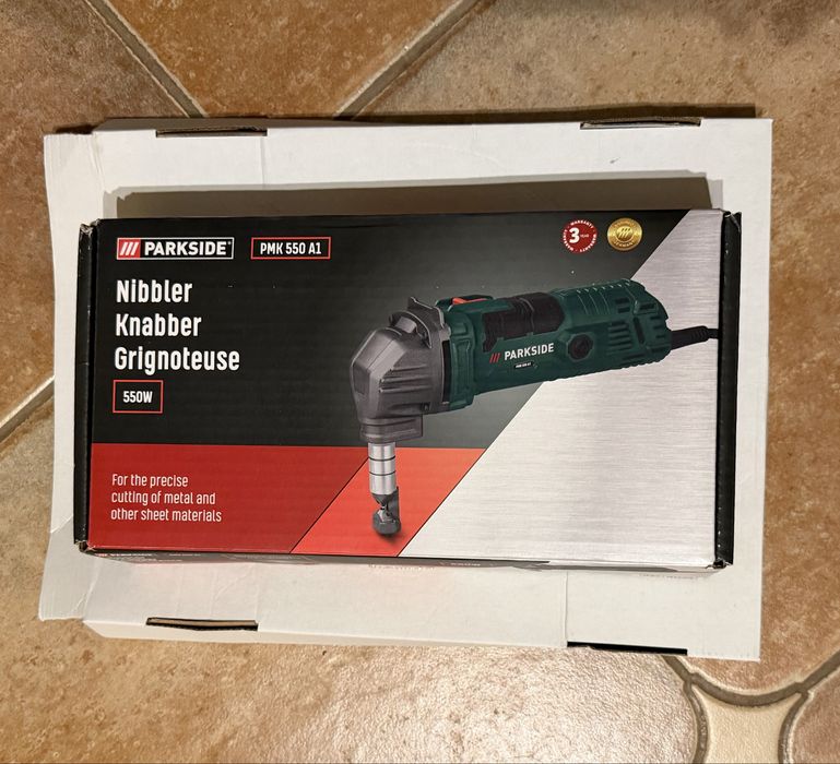 Foarfeca electrica pentru tabla, nibbler, Parkside PMK 550