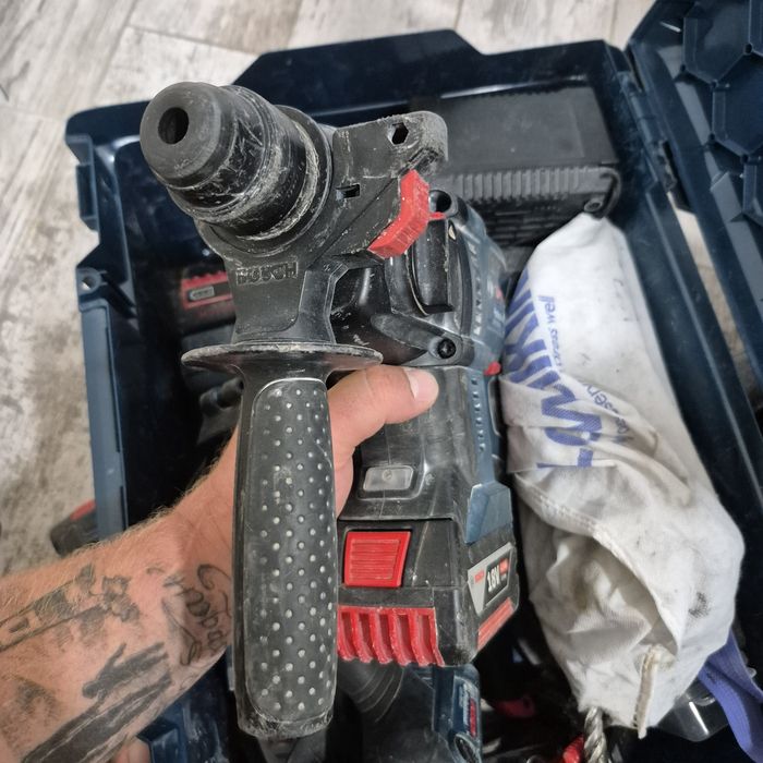 Перфоратор бош 18v-20
