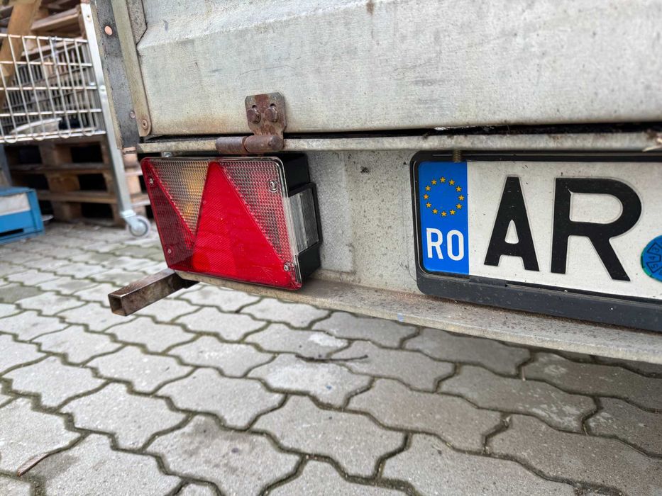 Remorcuta Stema an 1999 masa maxima 700kg Imatriculata