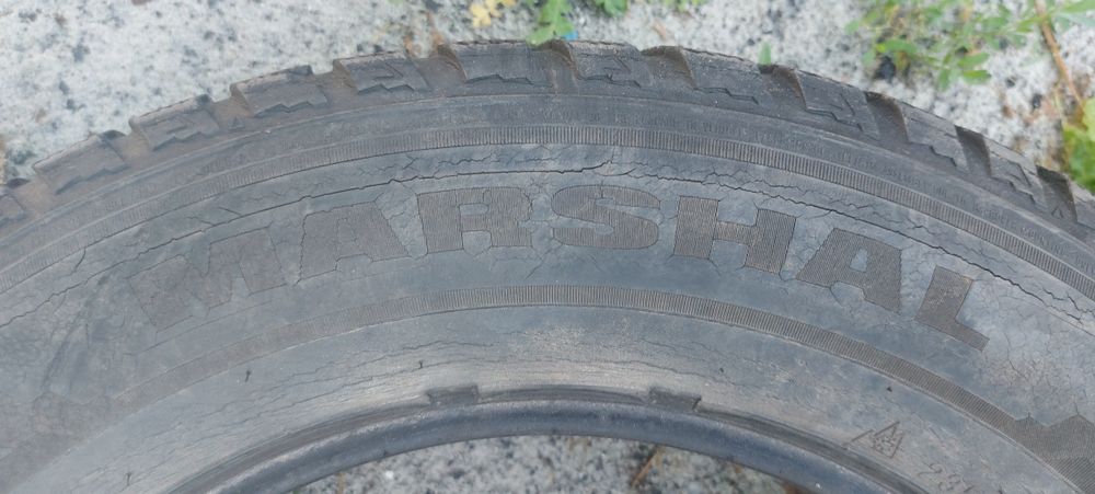 Продам шины 235-65-R17