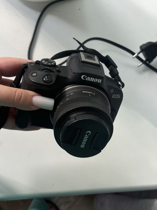 Canon EOS R50 KIT 18-45