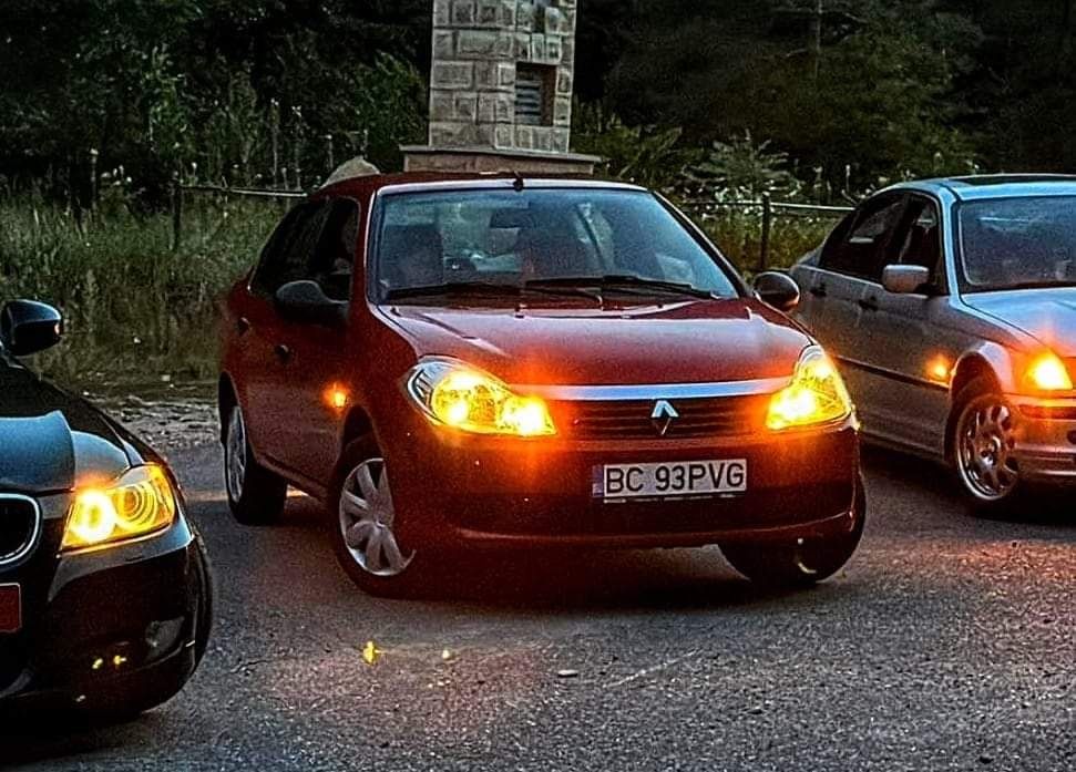 Renault Symbol\Thalia 1.2 benzină, înmatriculată, proprietar de nouă