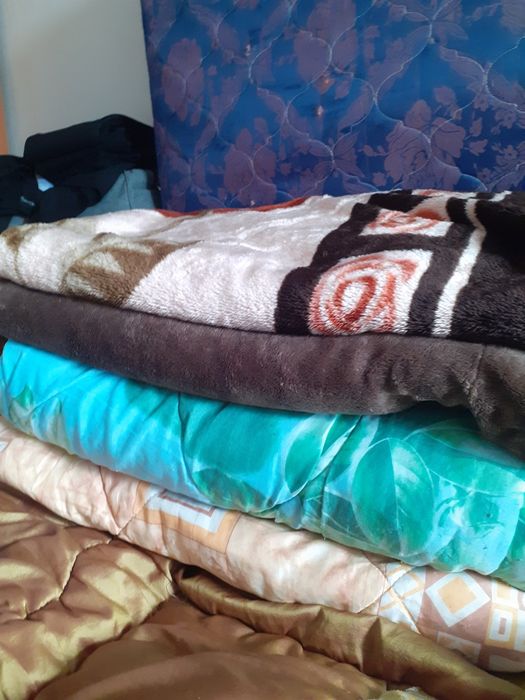 Продам одеяла 3500 тенге