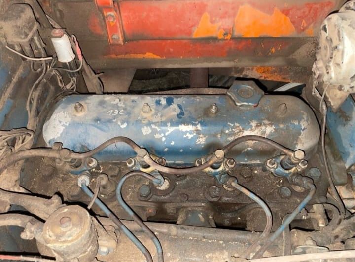 Vând tractor Fiat 600 DTC cu încărcător frontal Stoll