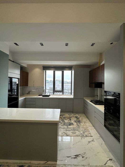 3-комнатная квартира Евро Люкс в ЖК «Кипарис», Ц-4, 98 м²