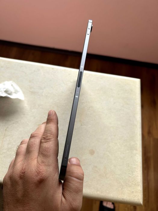 iPad Pro 11" (A2013) 512GB ili 256 Cellular – ЗА ЧАСТИ (Заключен)
