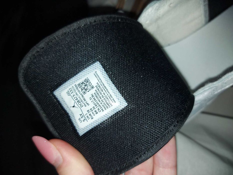 Jordan 1 mid reverse panda