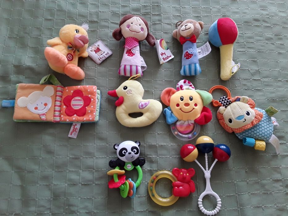 Бебешки дрънкалки играчки