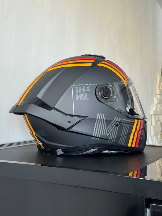 Мото Каска MT THUNDER 4 SV MIL размер M (57-58)