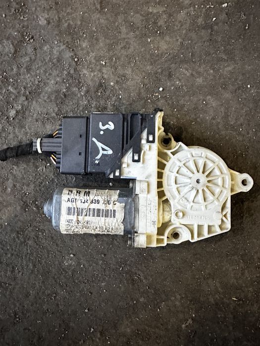 Моторчета за стъклоповдигачи VW Golf 4