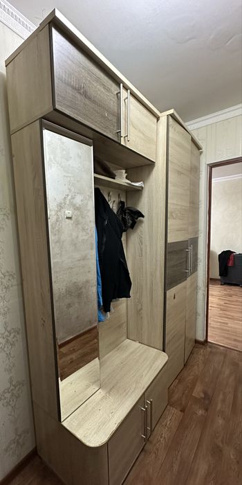 Прихожка для одежды и обувь