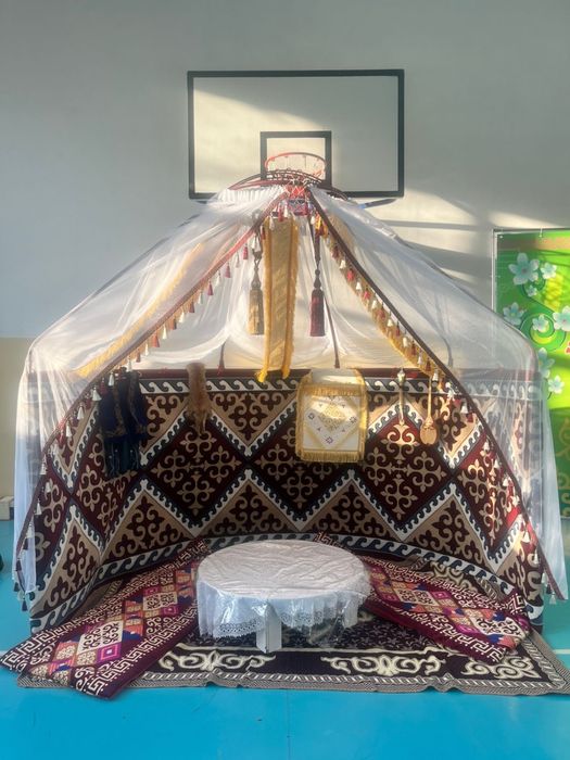 Жарты киіз үй , полуюрта арендаға беріледі