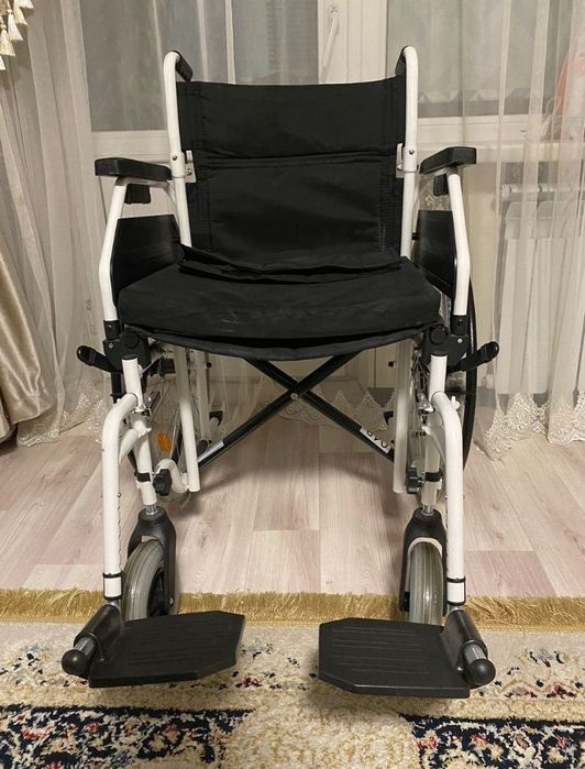 Инвалидная коляска