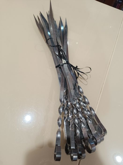 Шампура шашлычные.