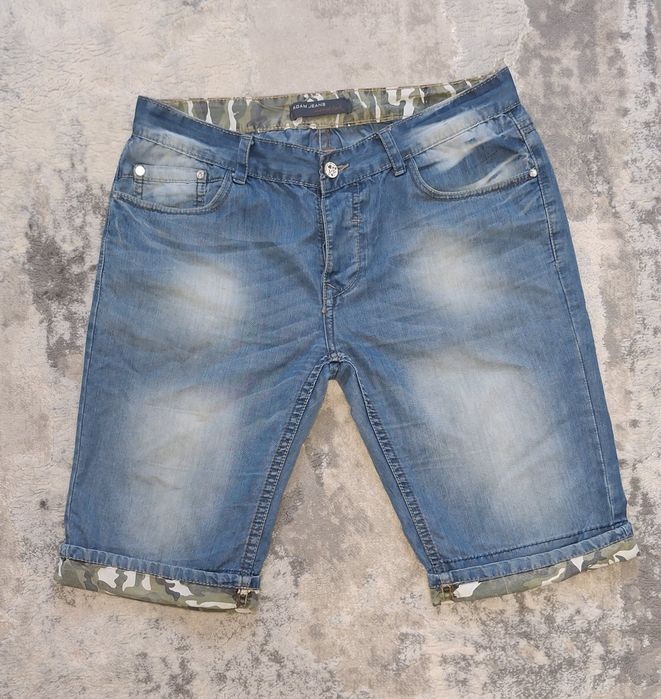 Pantaloni scurți de blugi